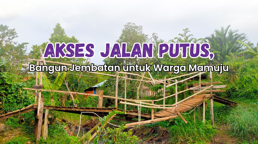 Jembatan Rusak, Warga Mamuju Harus Menerjang Sungai